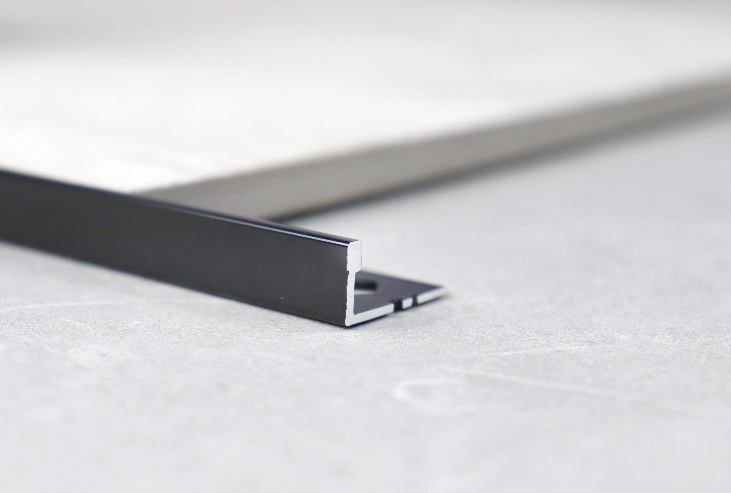 Aluminium Angle 10mm x 3m All Colours