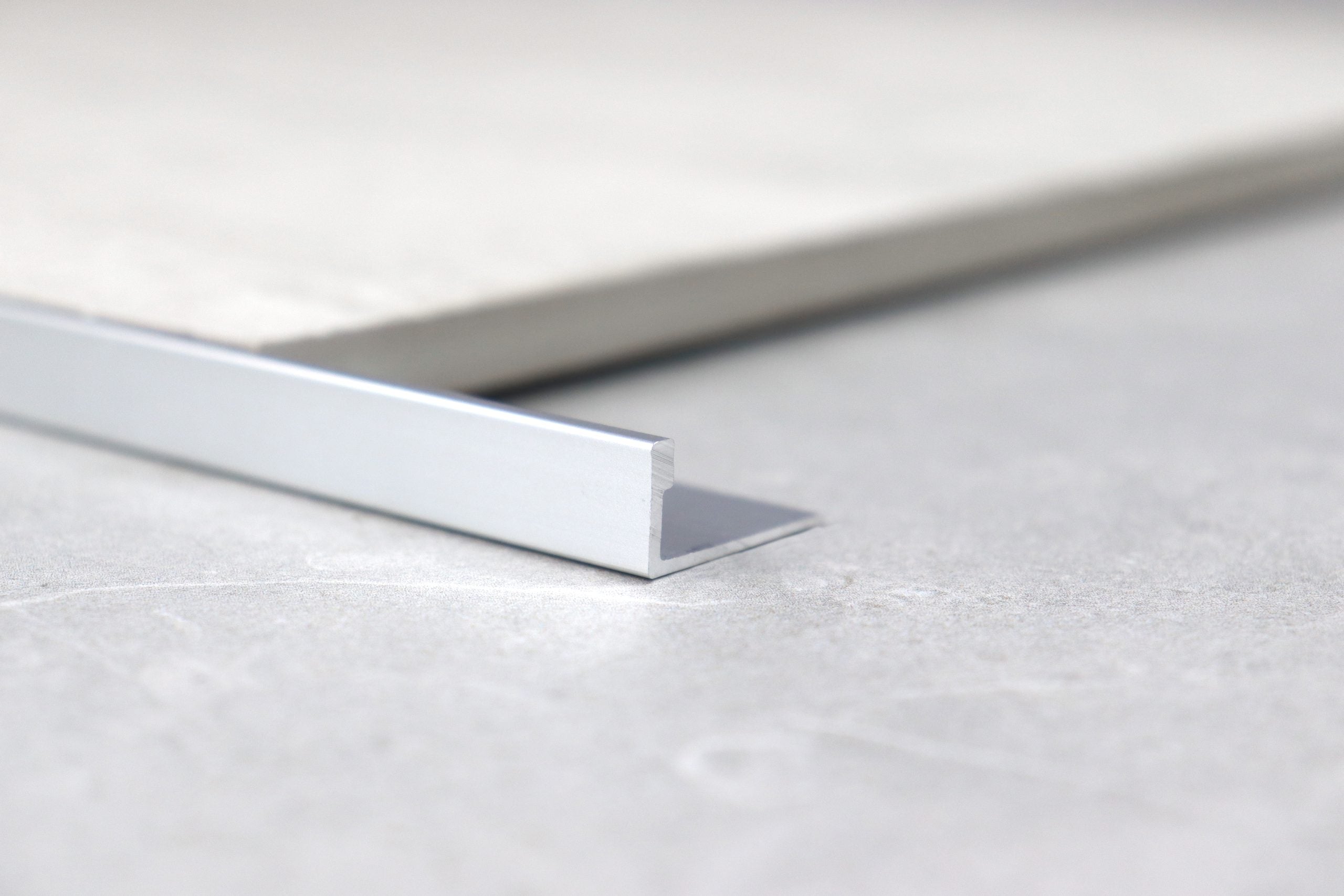 Aluminium Angle 10mm x 3m All Colours