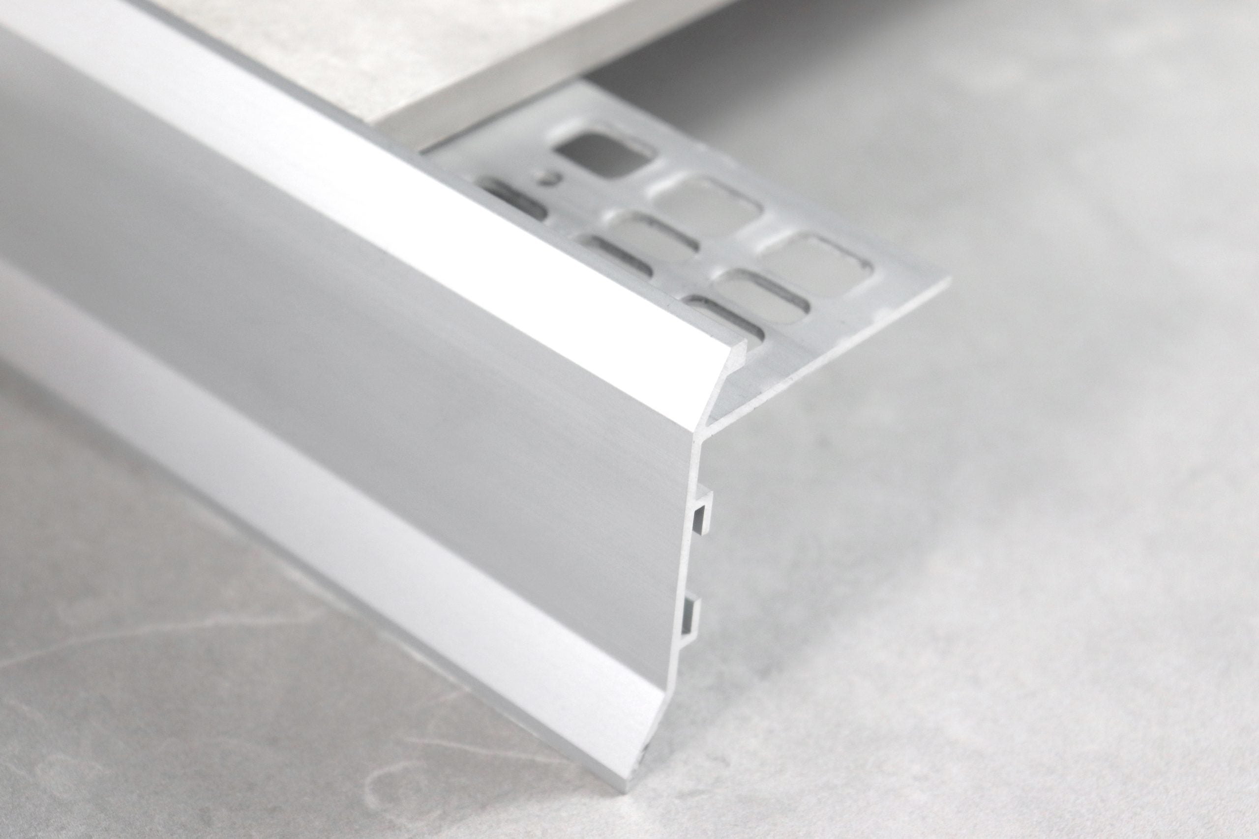 Balcony Trim 8mm x 3m - Matt Silver